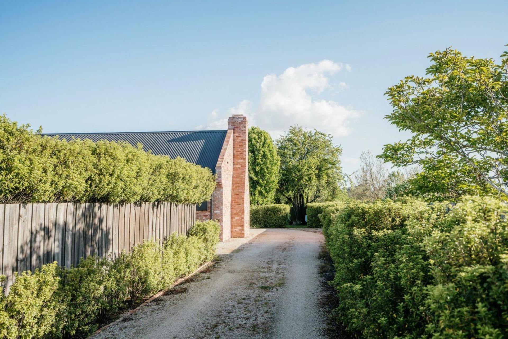 Embracing Evandale Villa Exterior photo