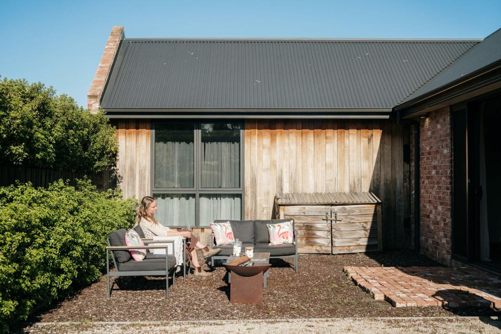 Embracing Evandale Villa Exterior photo